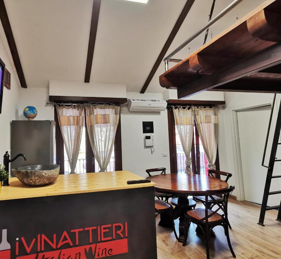 קיבאסו Regis B&B Appartamenti Centro Storico מראה חיצוני תמונה